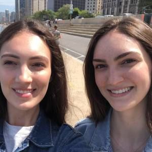 Meet your Posher, Chloe